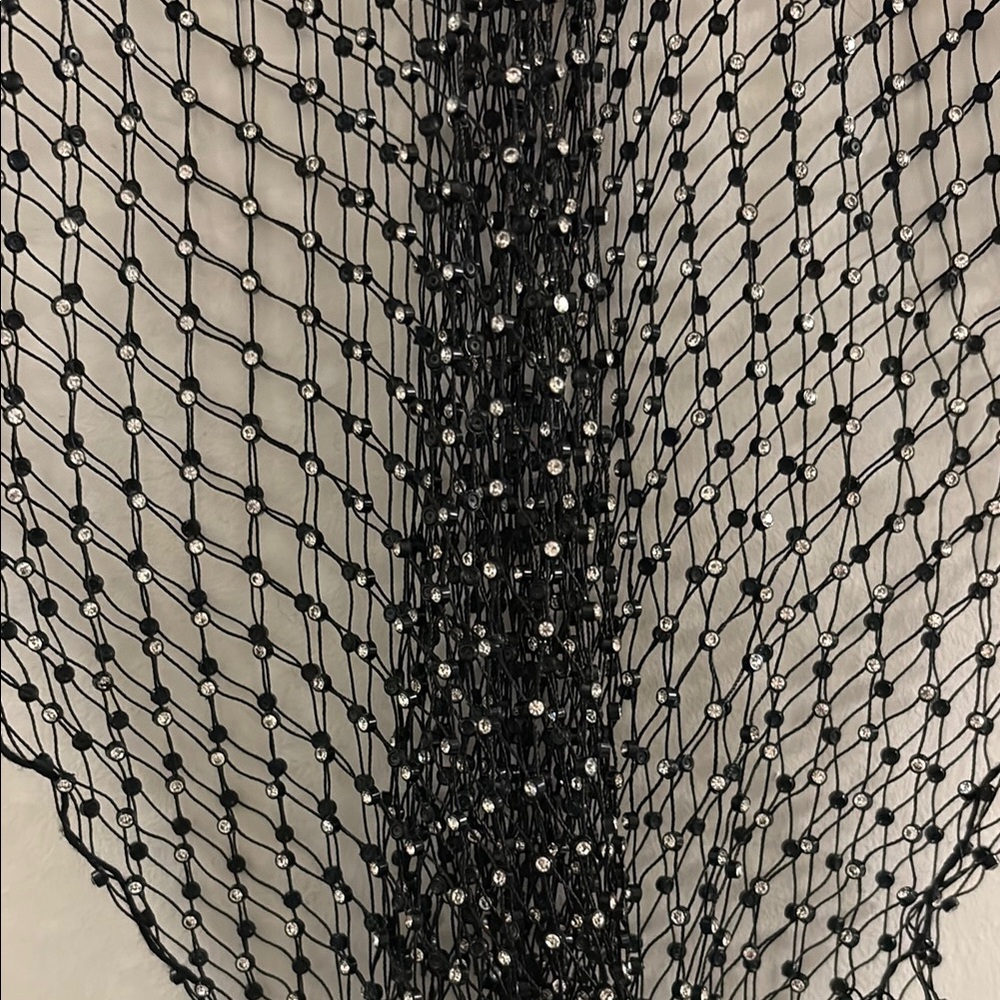 Black Mesh crop top - Picture 8 of 11